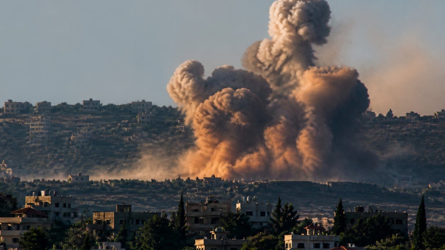 Israel Strikes South Lebanon After Evacuation Warning