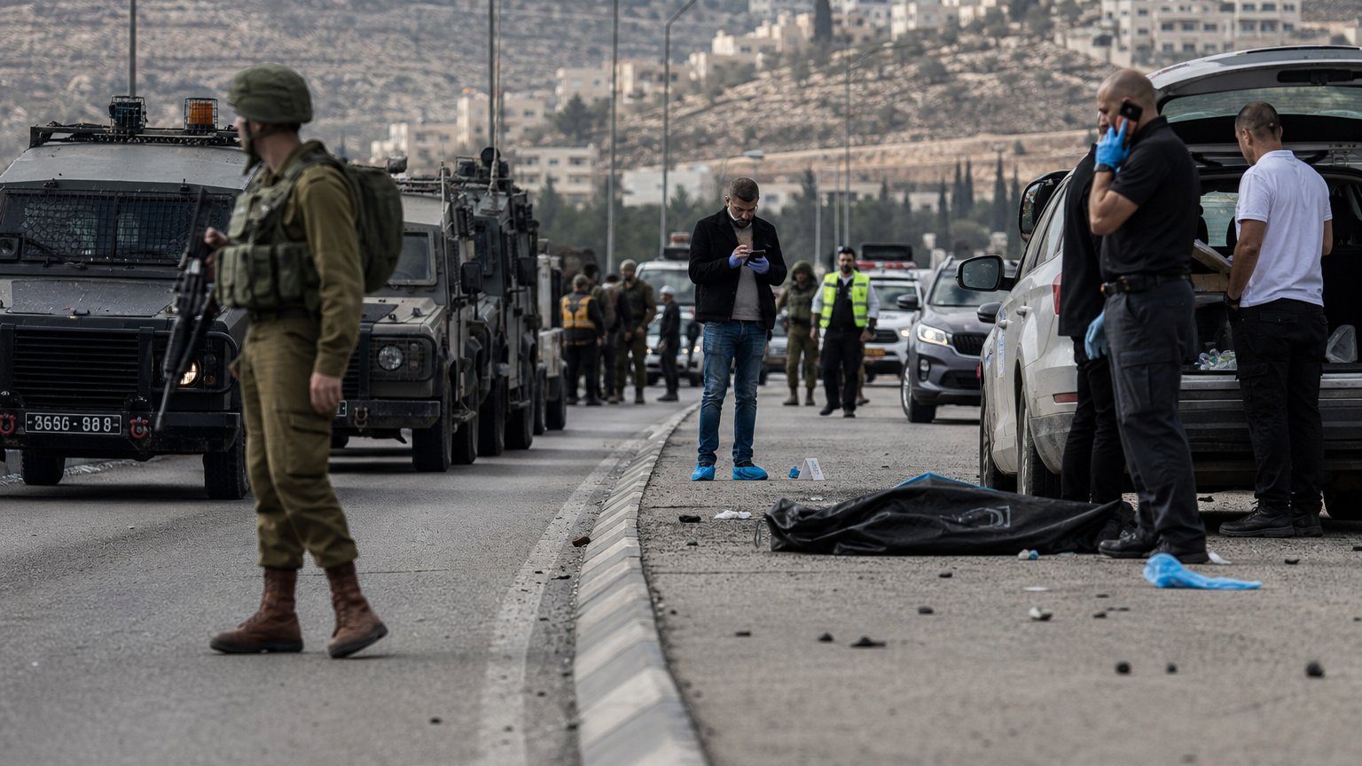 West Bank Shooting Kills Four Palestinians, Two Israelis