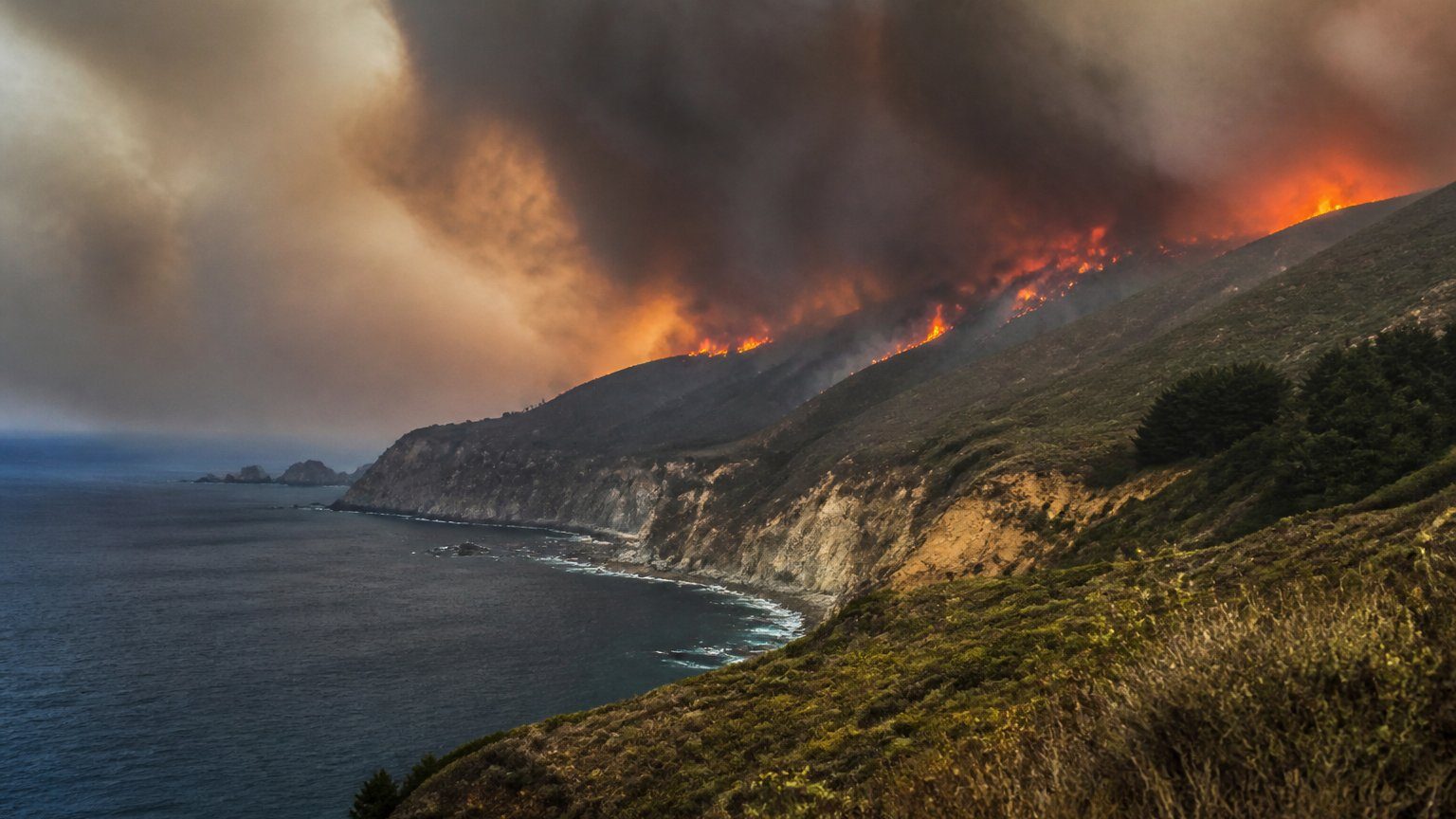 Timber Fire Grows Near Big Sur Landmarks