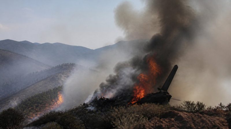 Utah wildfire helicopter crash kills two pilots