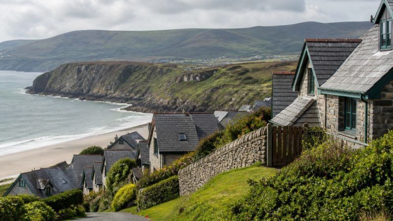 Welsh holiday home tax rules face review